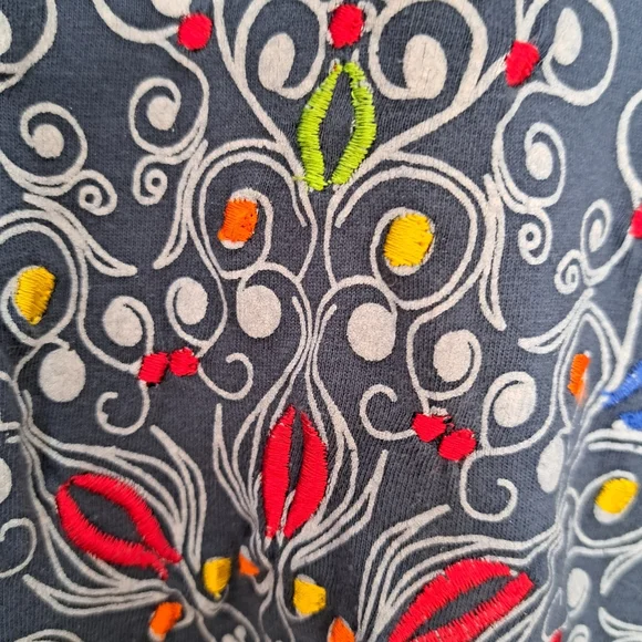 Embroidered Tunic Top - Picture 6 of 8